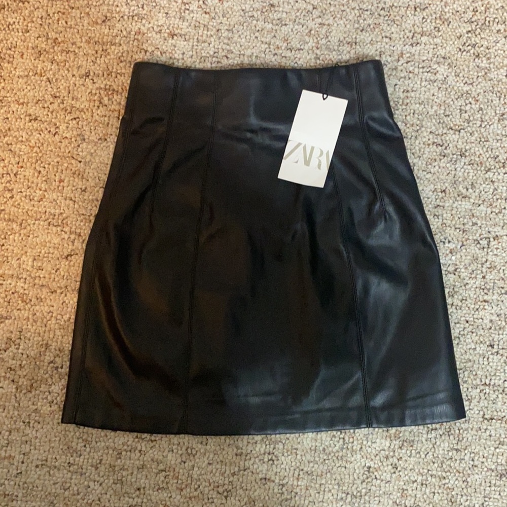 ZARA NWT Black leather skirt